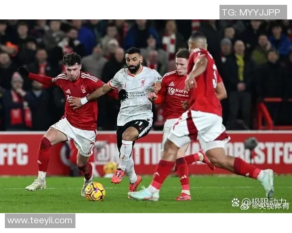 意甲赛场切尔西大胜利物浦引发转会风波全场沸腾