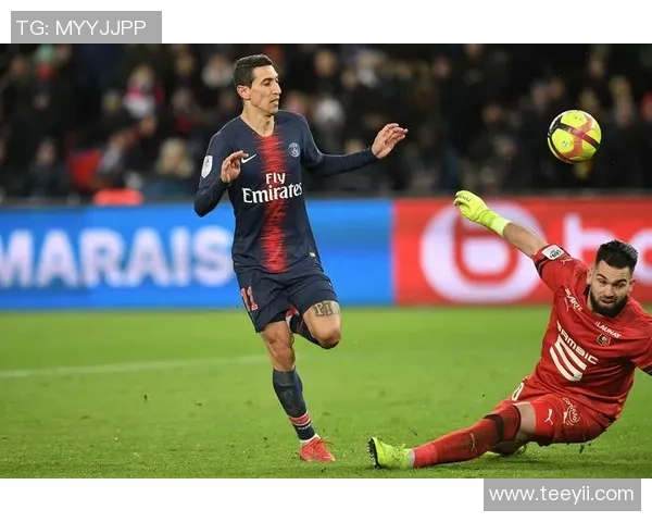 中超激战曼联与巴黎圣日耳曼战成平局补时进球引发全场狂欢